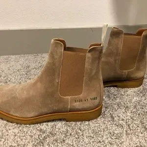 Common Projects Chelsea Boot (WORN ONCE) Common Projects Chelsea Boots Review - Your Average Guy main image 3